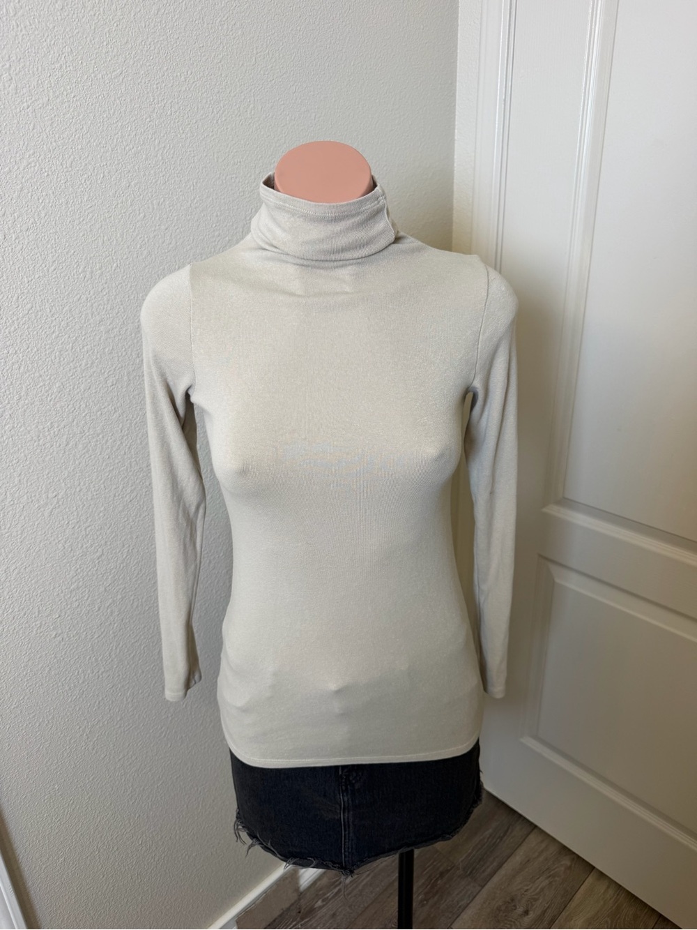 Jungmaven Cream Turtleneck Long Sleeve Top